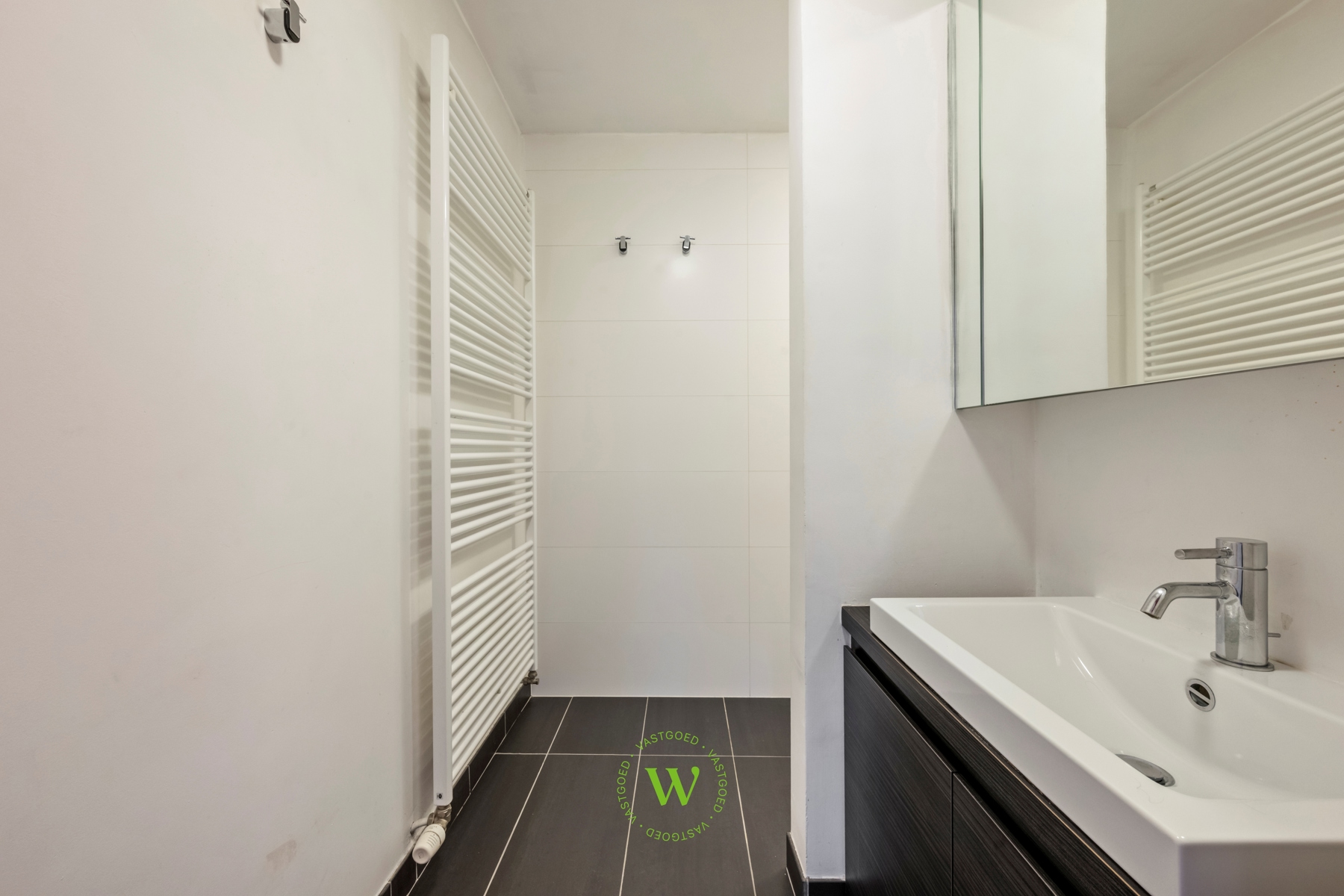 Exceptioneel ruim appartement mét riant zonneterras.