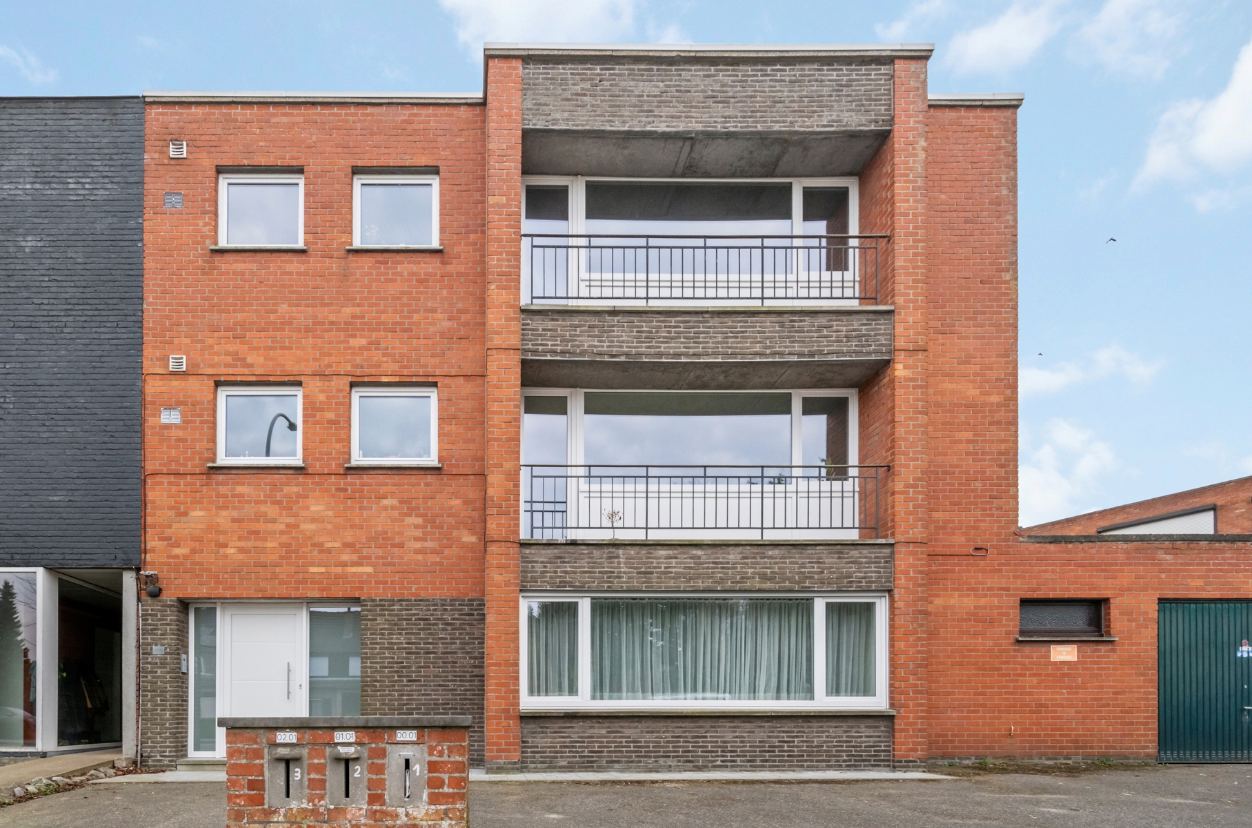 Ruim glvl 3slpk-appartement mét privé-tuin in Assebroek.
