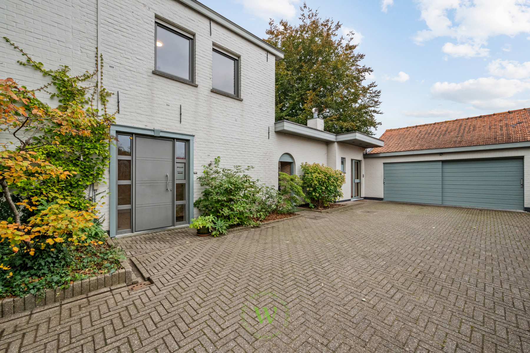 Karaktervolle woning met vergunde B&B in hartje Sint-Michiels