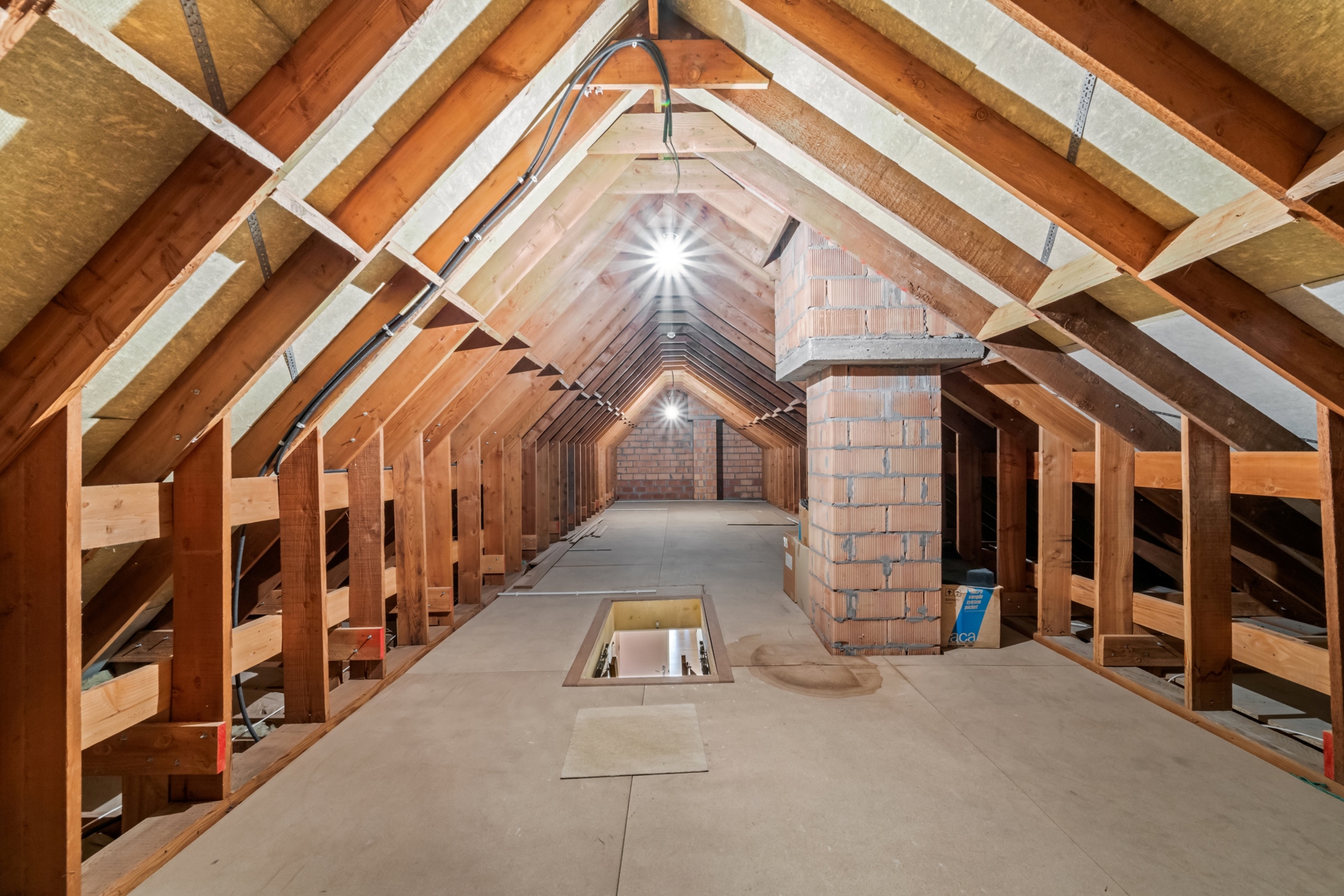 Sint-Kruis: Energiezuinige villa, royaal aan ruimte en licht.