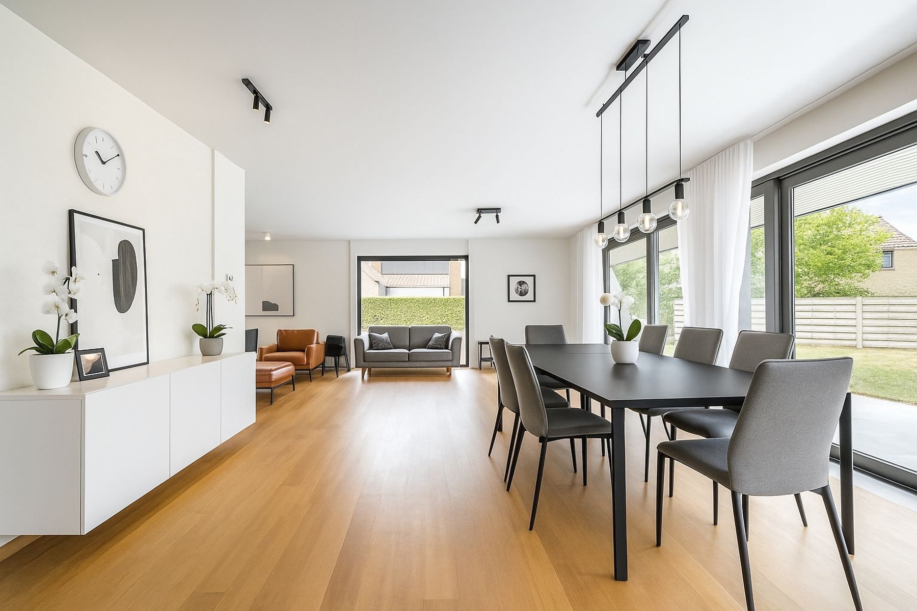 Sint-Kruis: Energiezuinige villa, royaal aan ruimte en licht.