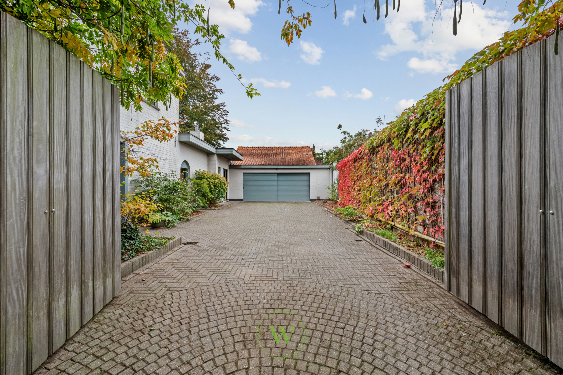 Karaktervolle woning met vergunde B&B in hartje Sint-Michiels