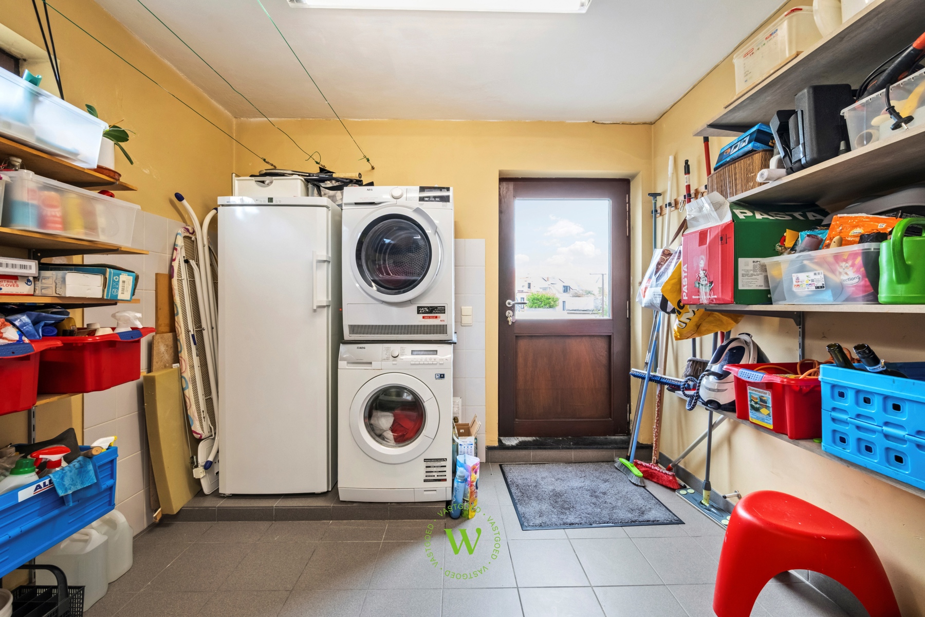 Exceptioneel ruim appartement mét riant zonneterras.