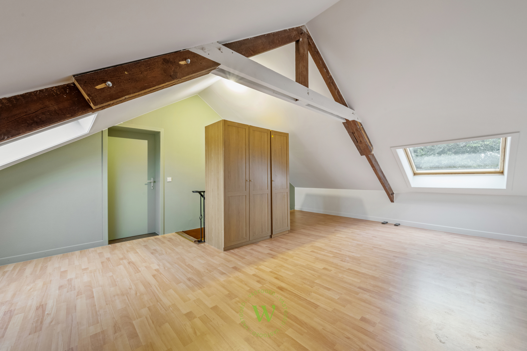 Karaktervolle woning met vergunde B&B in hartje Sint-Michiels