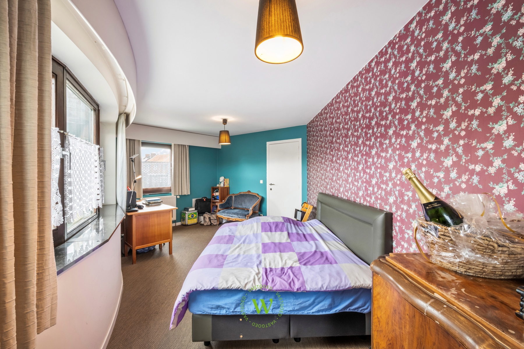 Exceptioneel ruim appartement mét riant zonneterras.