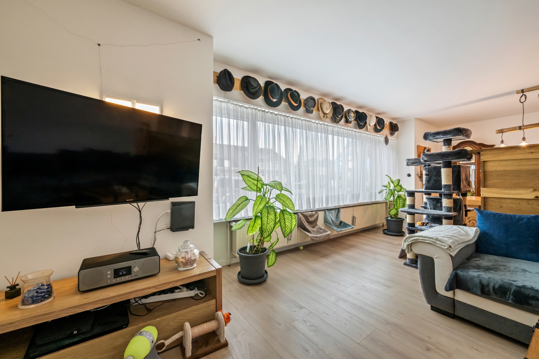 Ruim glvl 3slpk-appartement mét privé-tuin in Assebroek.