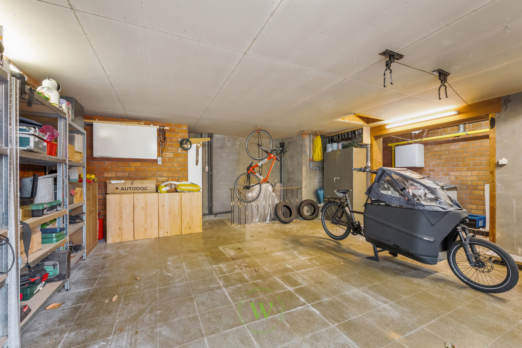 Karaktervolle woning met vergunde B&B in hartje Sint-Michiels