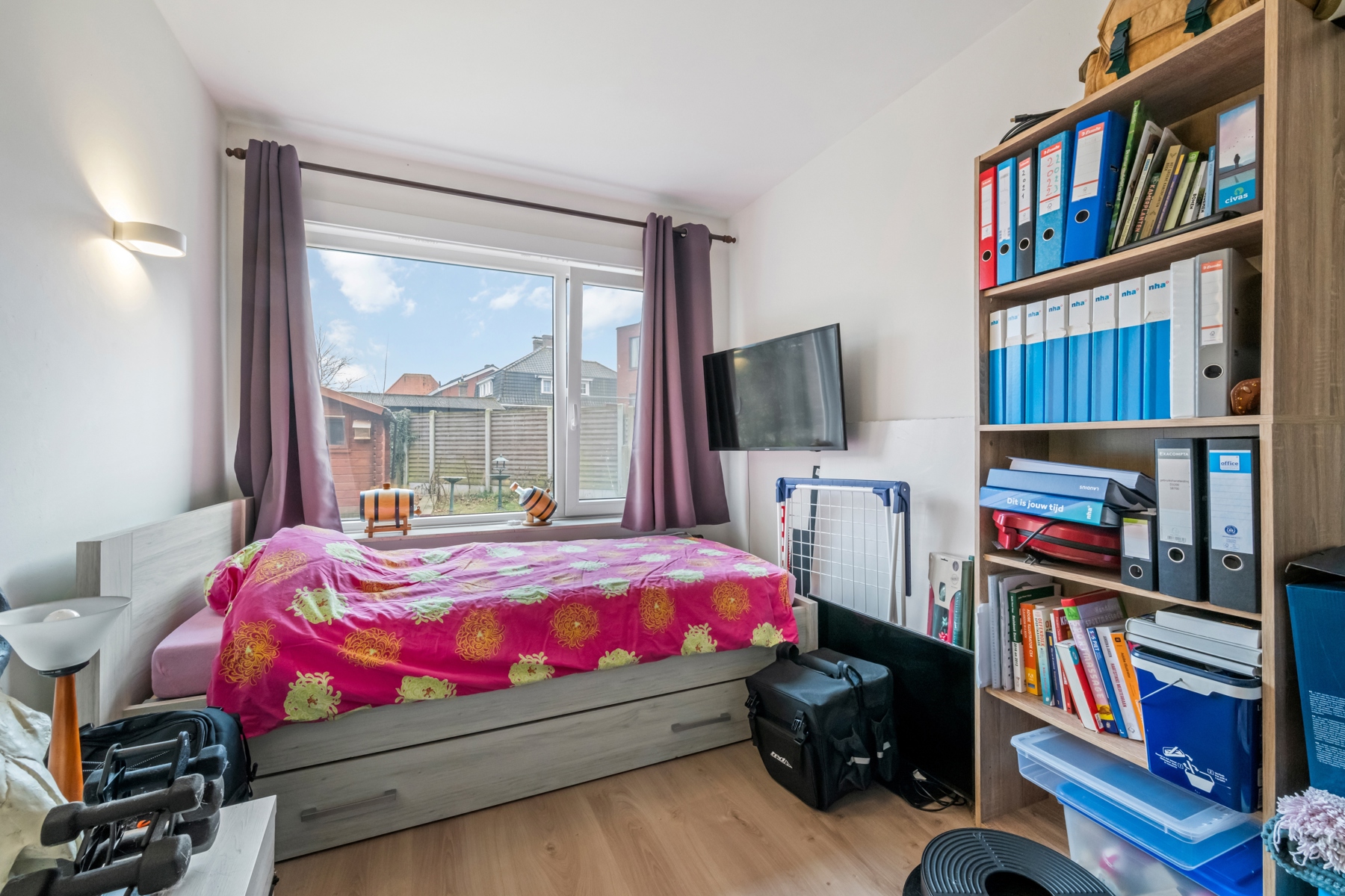 Ruim glvl 3slpk-appartement mét privé-tuin in Assebroek.