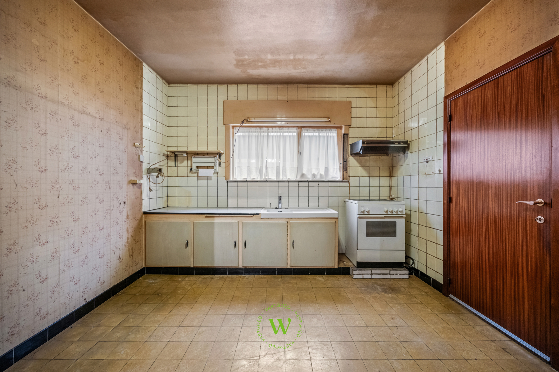 Te renoveren woning op topligging op 1.238 m² in Sint-Andries