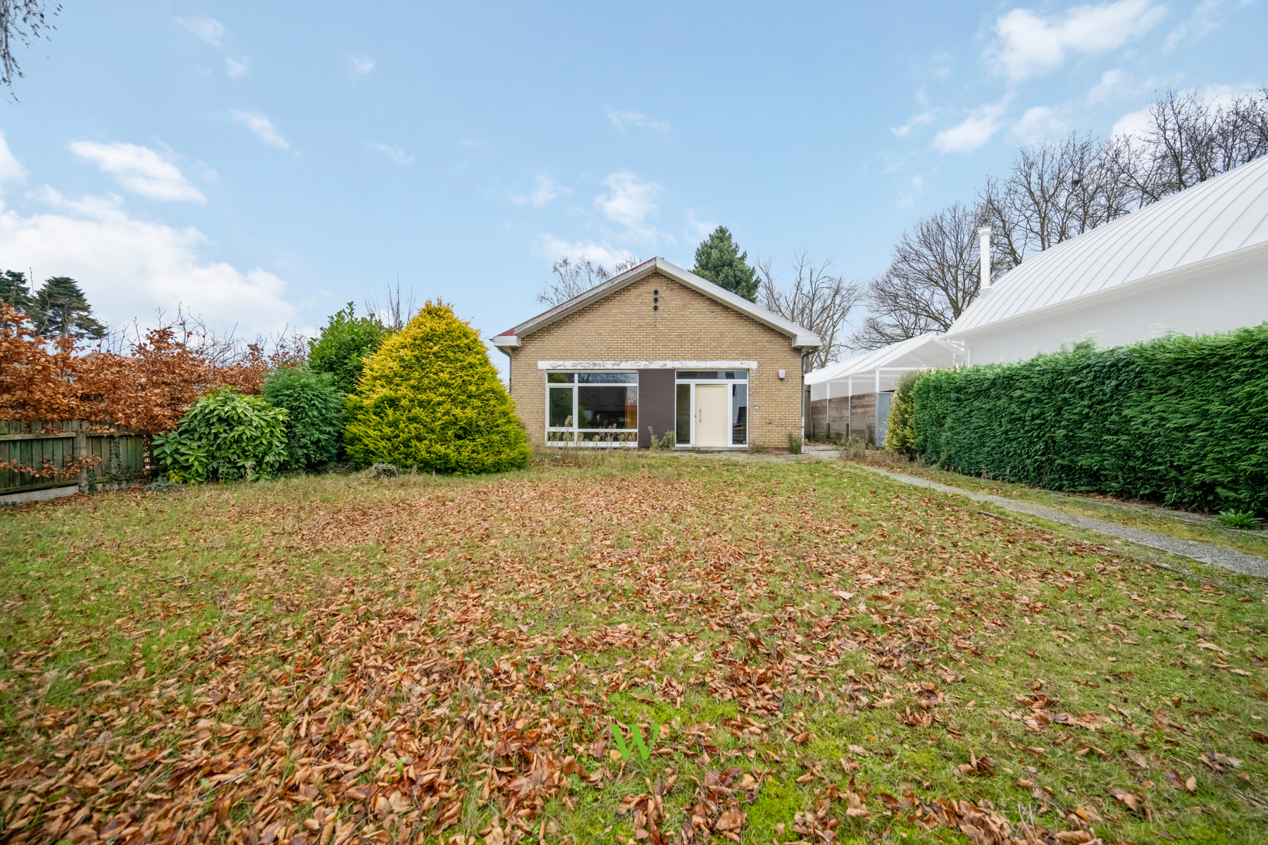 Te renoveren woning op topligging op 1.238 m² in Sint-Andries