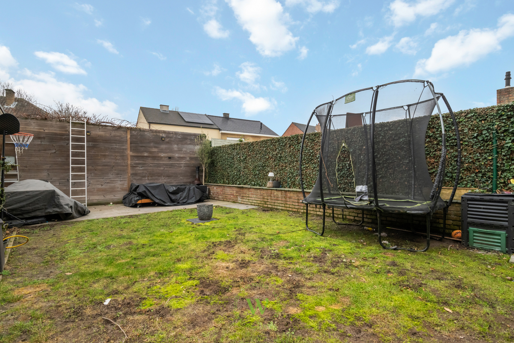 Gerenoveerde gezinswoning met 3 slaapkamers in Sint-Andries