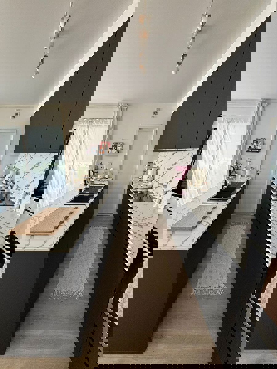 Modern appartement met terras en parking