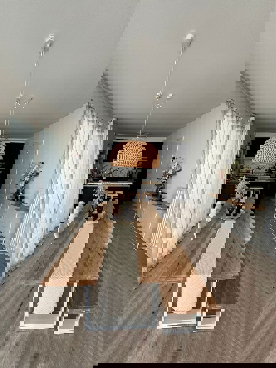 Modern appartement met terras en parking