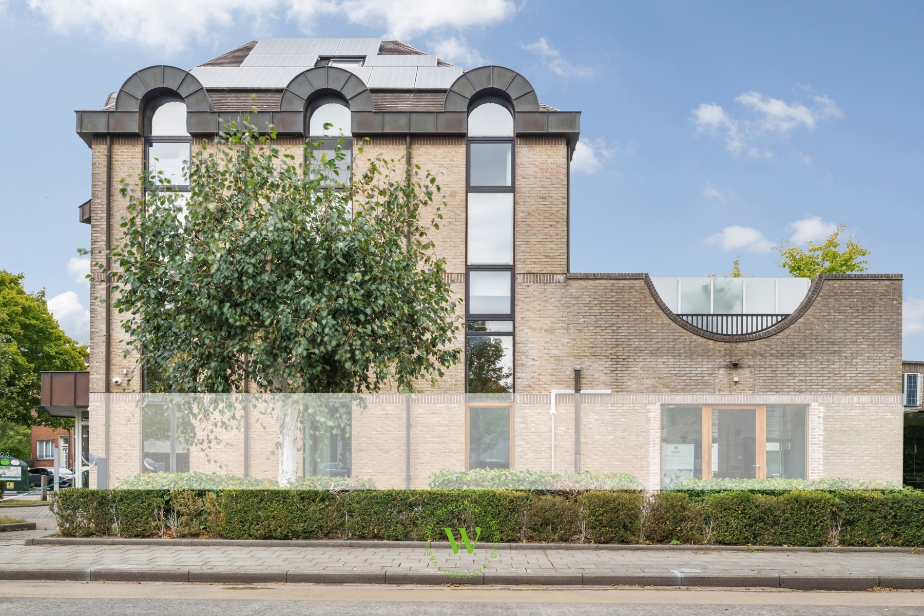 Uitzonderlijk triplex-appartement: ruimte, licht+topligging.