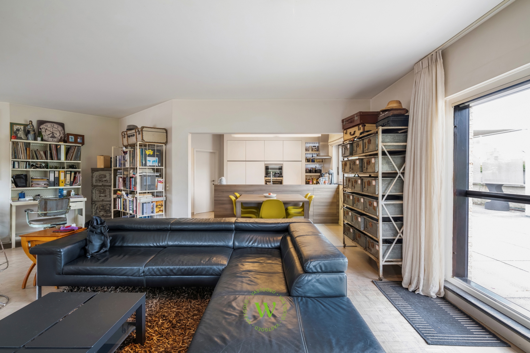 Uitzonderlijk triplex-appartement: ruimte, licht+topligging.