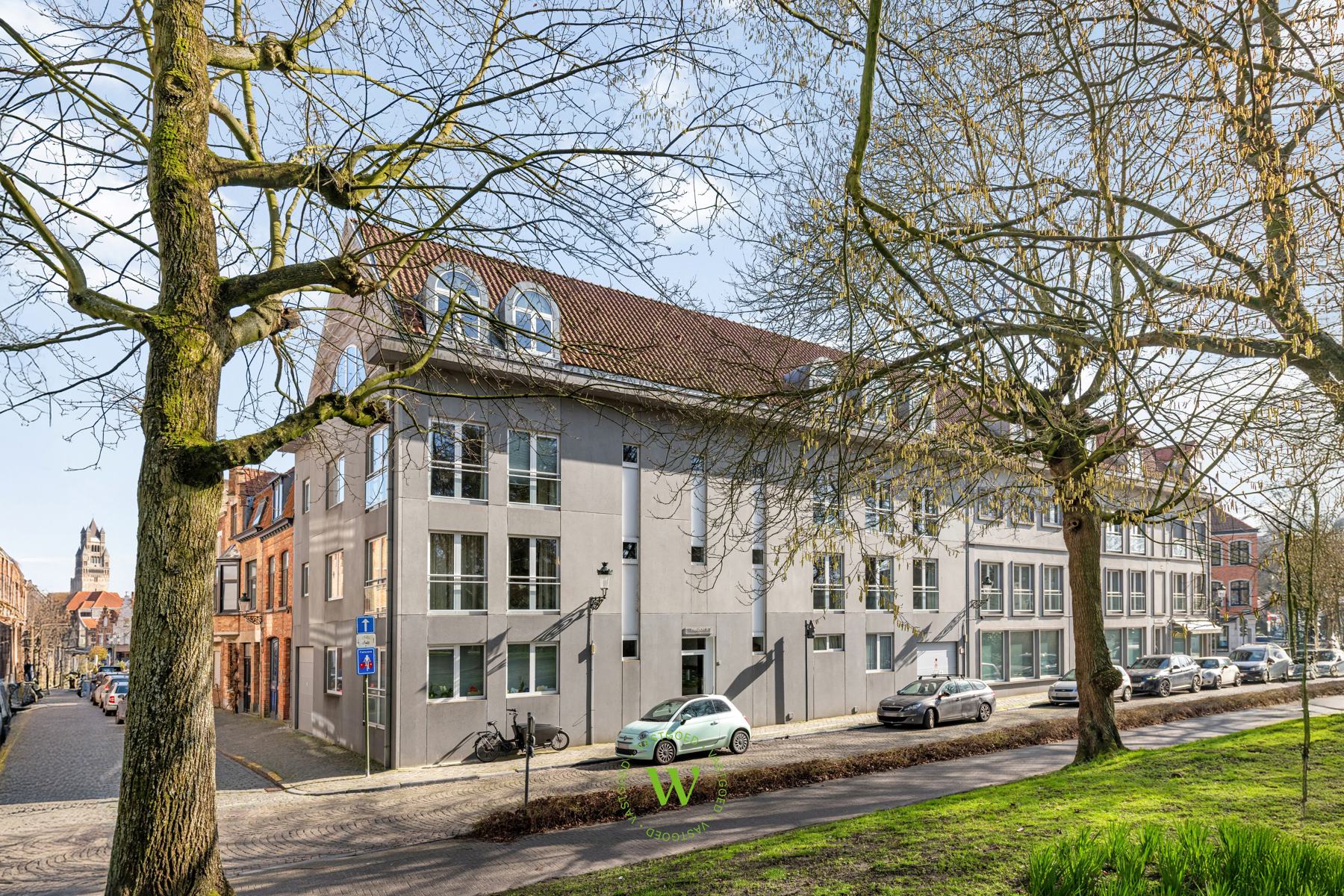 Lichtrijk 2-slaapkamerappartement met zicht op de vesten.