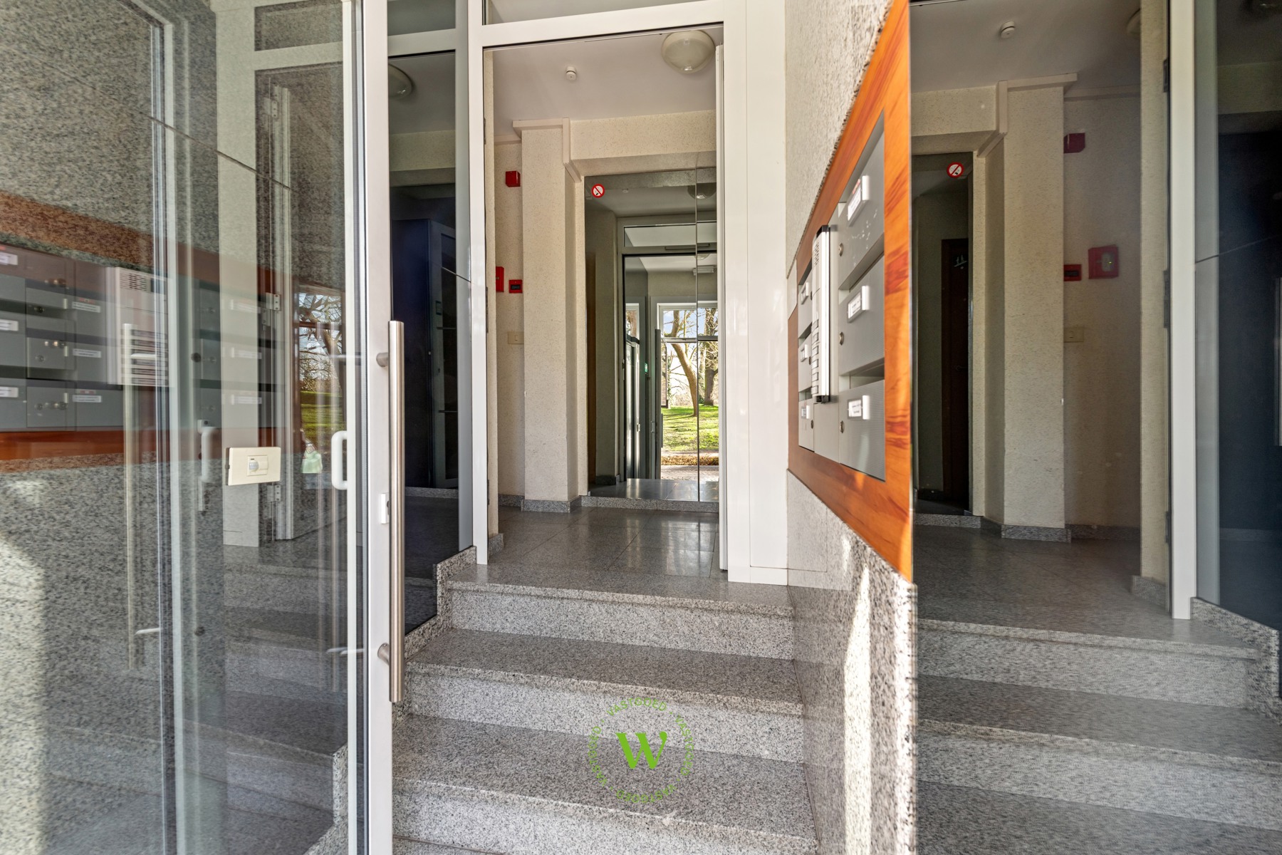 Lichtrijk 2-slaapkamerappartement met zicht op de vesten.