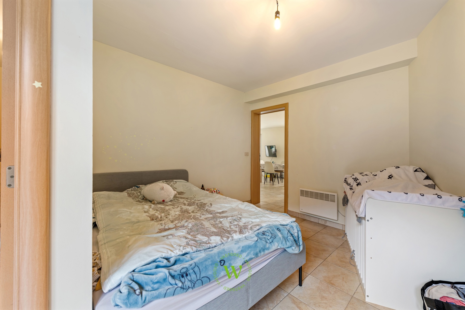 Lichtrijk 2-slaapkamerappartement met zicht op de vesten.