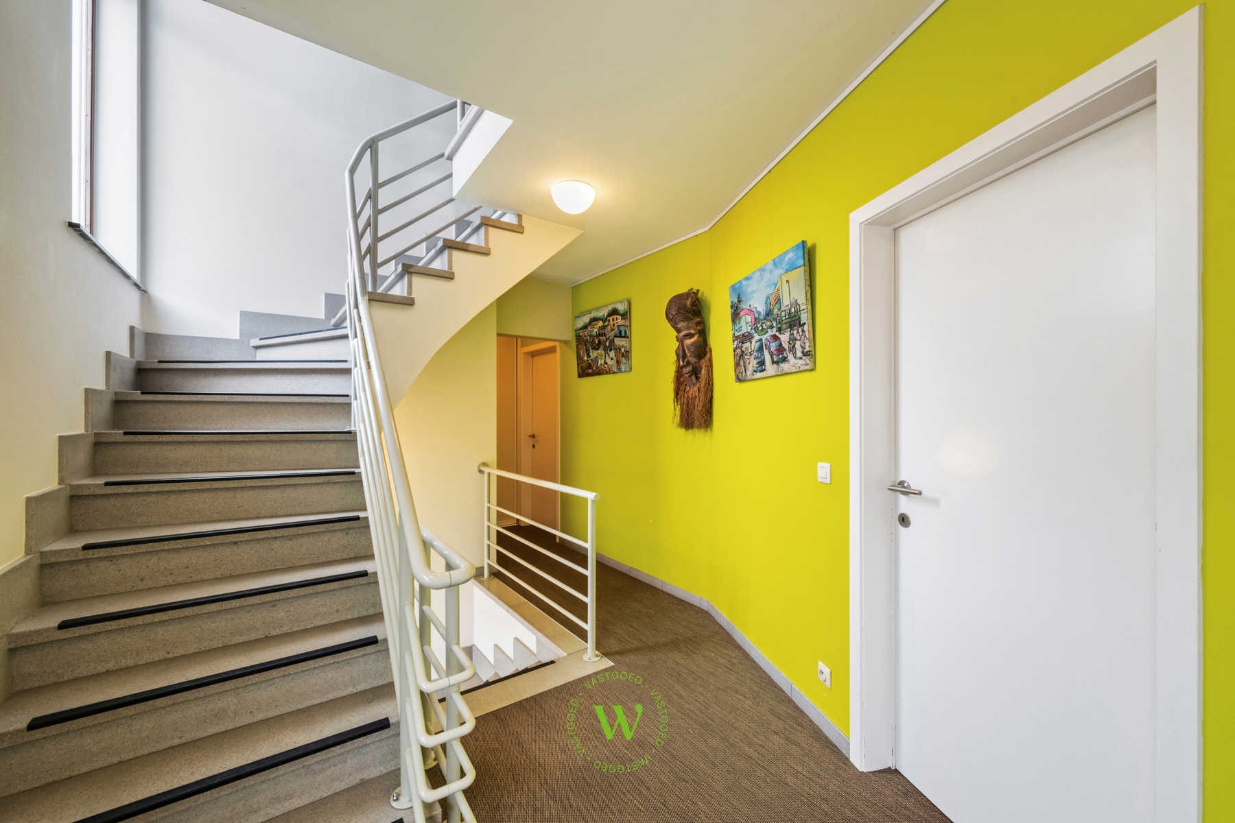 Uitzonderlijk triplex-appartement: ruimte, licht+topligging.
