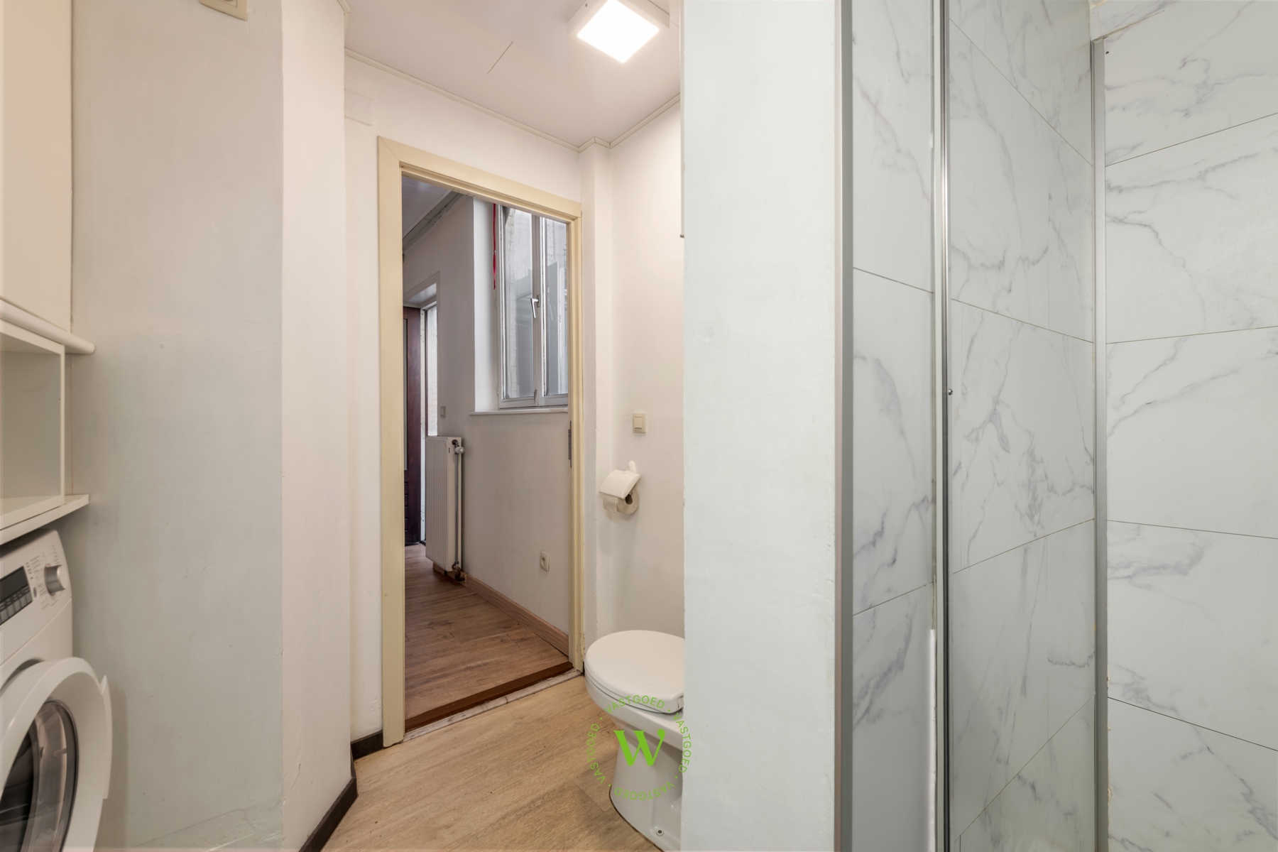 Centrum Brugge: opbrengsteigendom met 2 app. incl stadstuin.