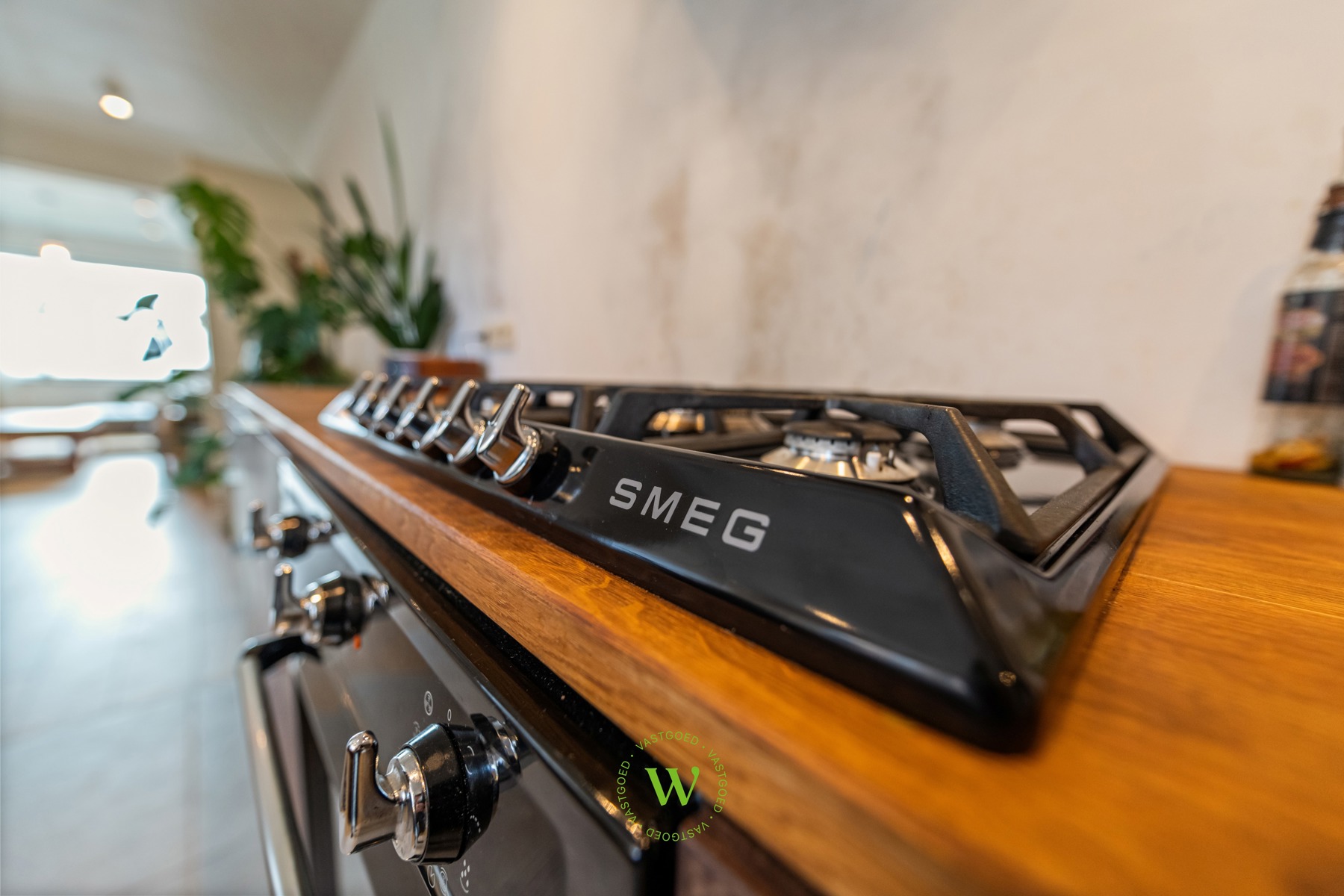 Karaktervolle, gerenoveerde halfopen woning met label B.