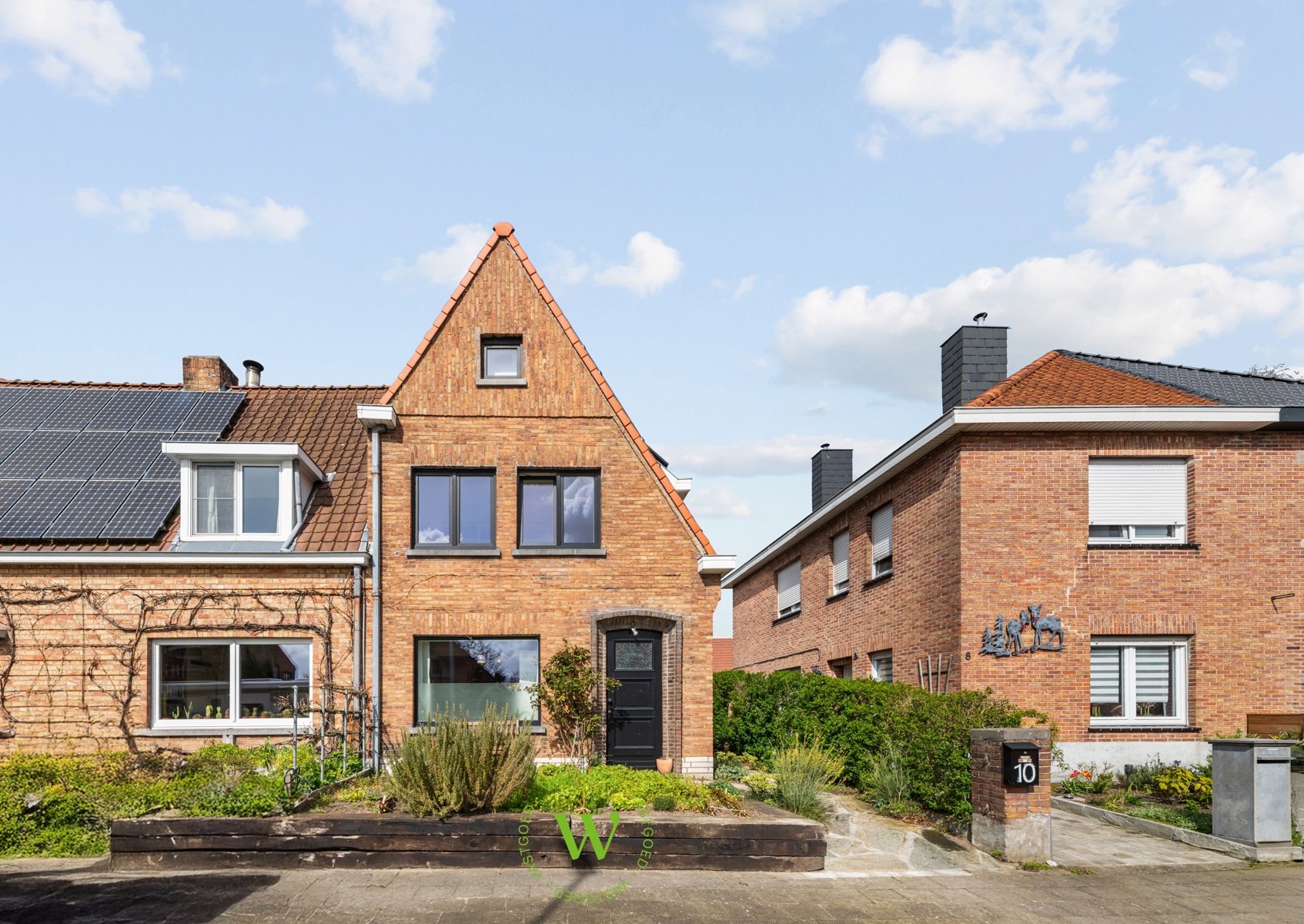 Karaktervolle, gerenoveerde halfopen woning met label B.