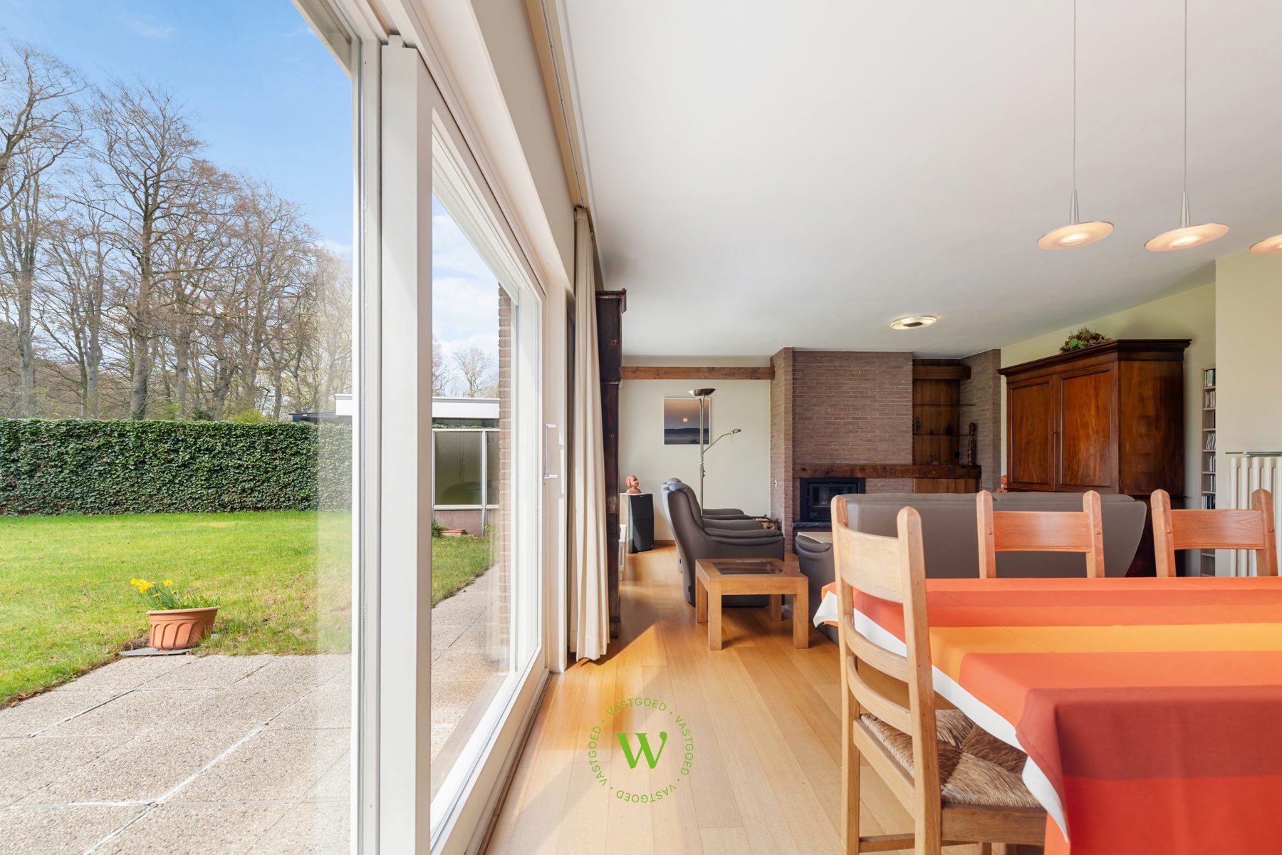 Gezinswoning met 5 slpks en tuin op 800 m²