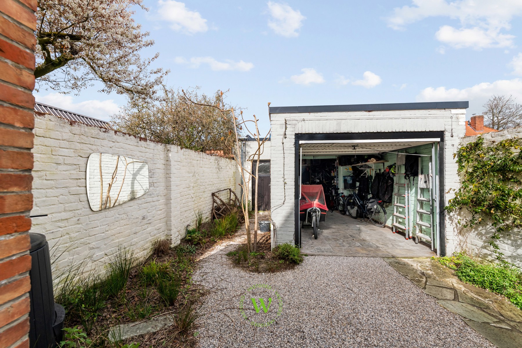 Karaktervolle, gerenoveerde halfopen woning met label B.