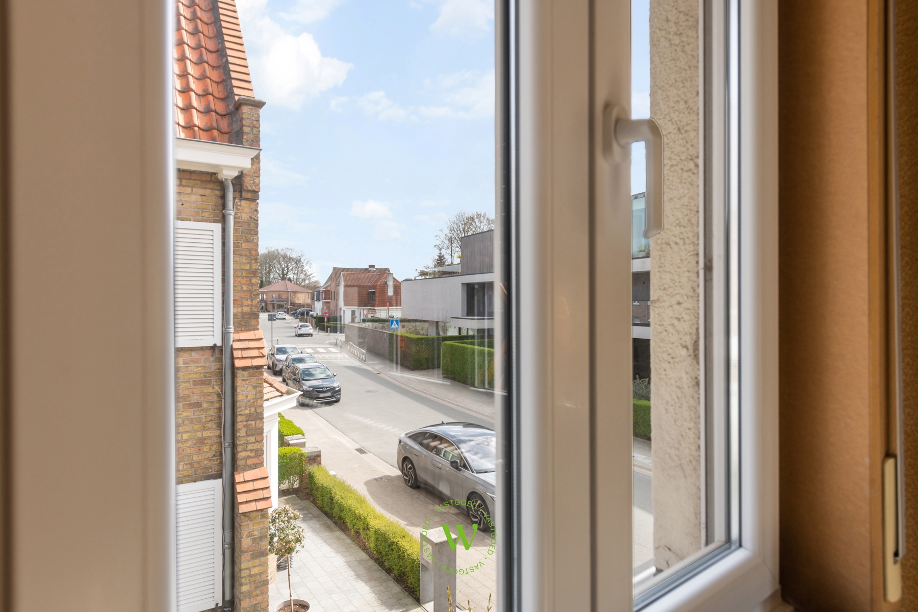 Verrassende en charmante halfopen bebouwing te Assebroek.