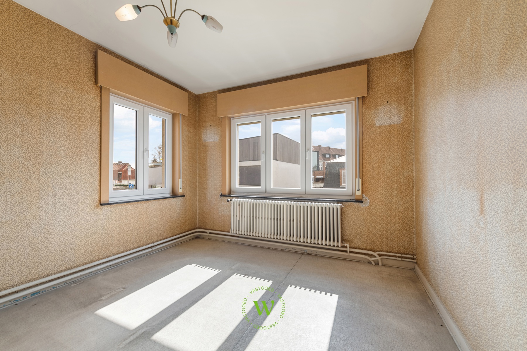 Verrassende en charmante halfopen bebouwing te Assebroek.