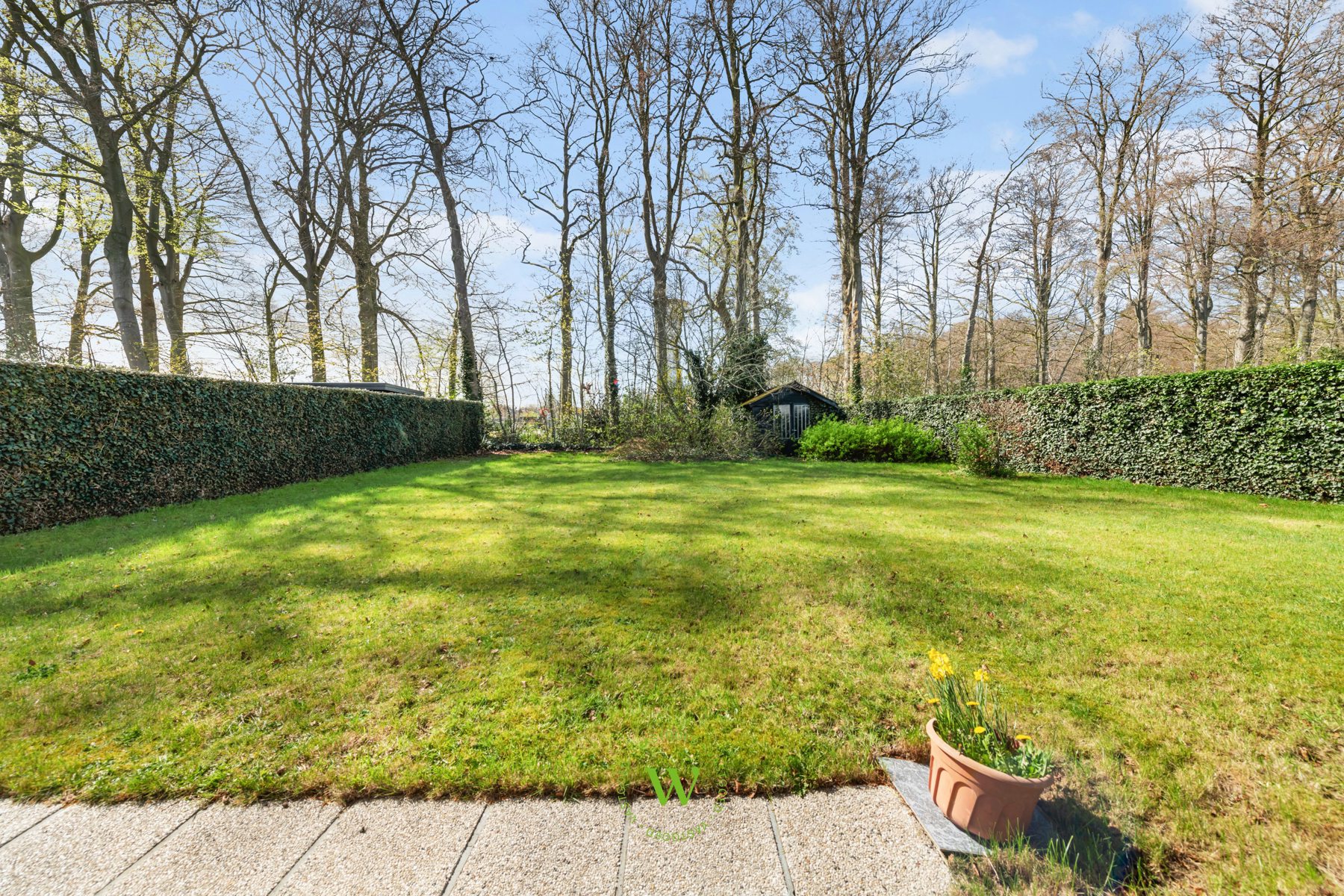 Gezinswoning met 5 slpks en tuin op 800 m²