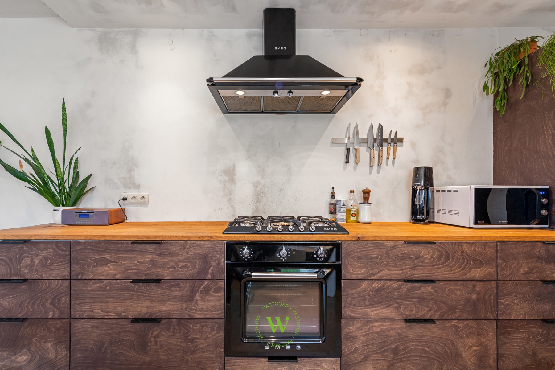 Karaktervolle, gerenoveerde halfopen woning met label B.