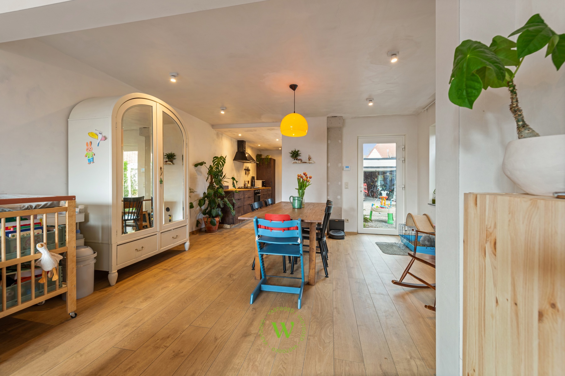 Karaktervolle, gerenoveerde halfopen woning met label B.