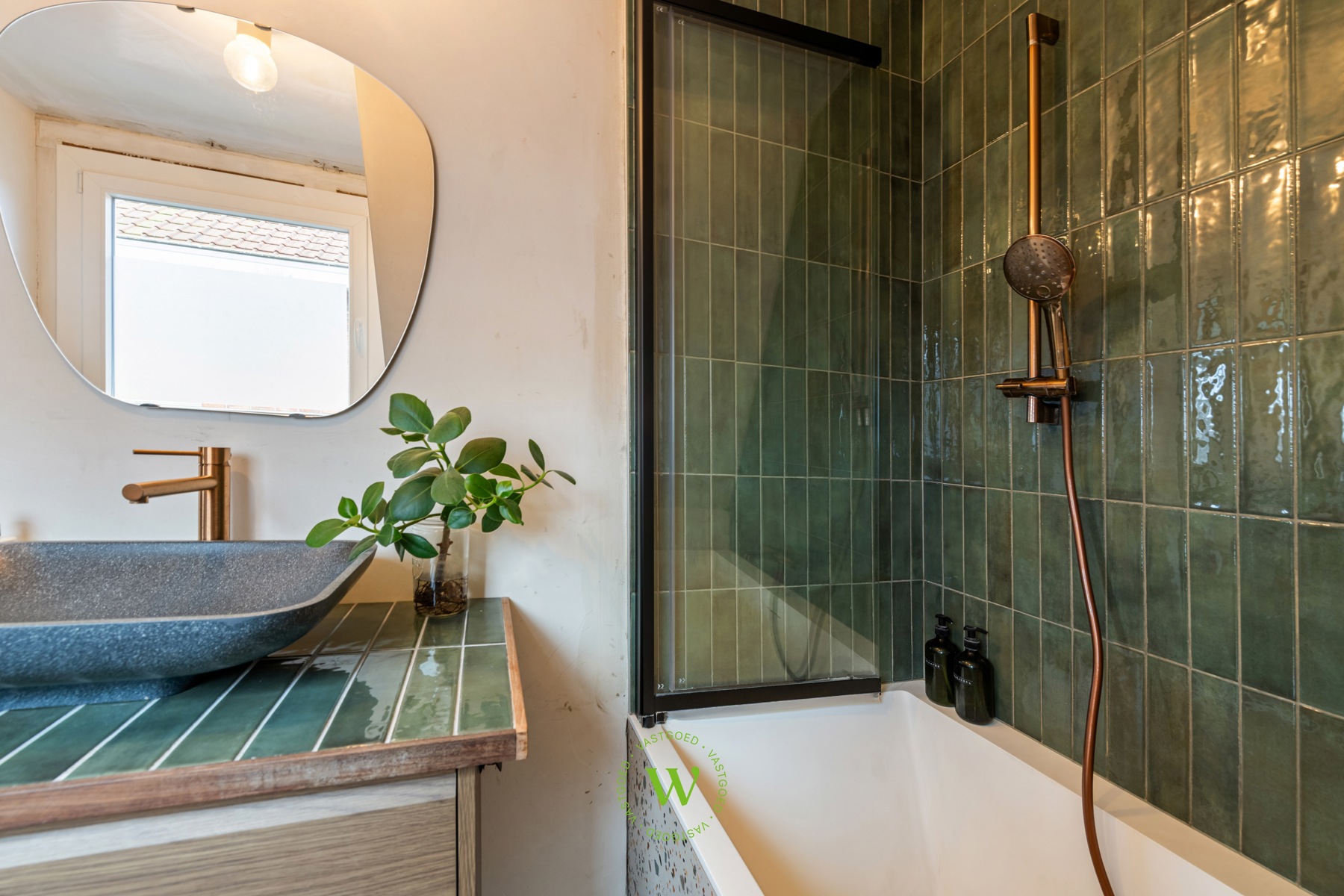 Karaktervolle, gerenoveerde halfopen woning met label B.