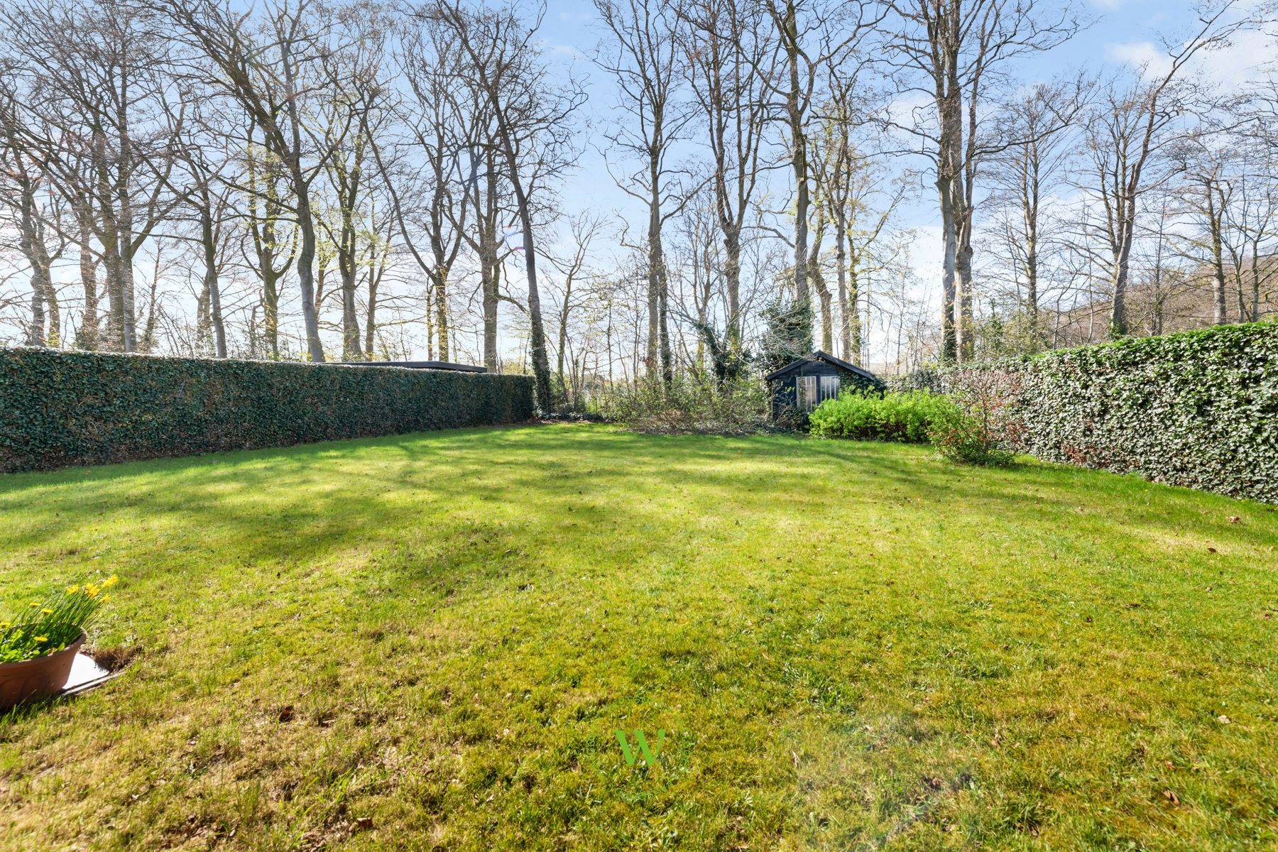 Gezinswoning met 5 slpks en tuin op 800 m²