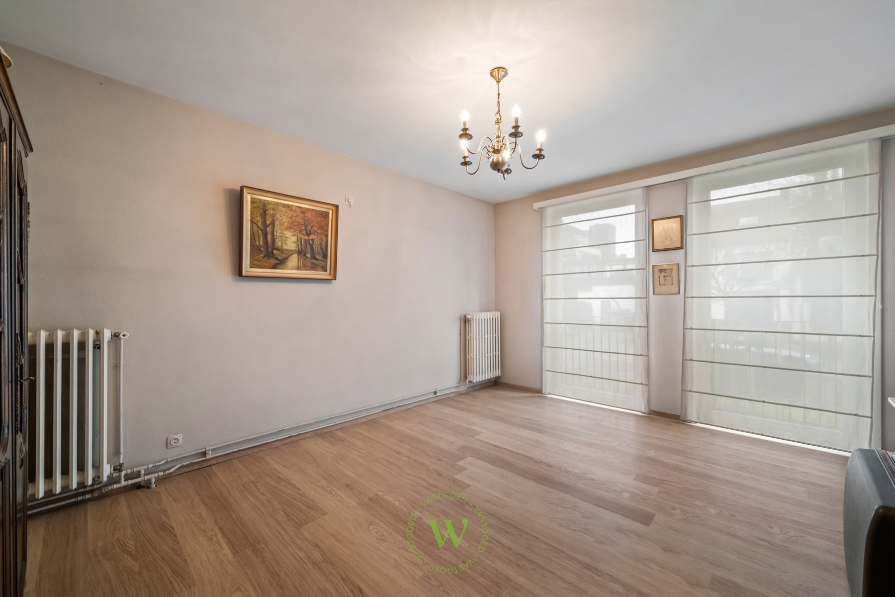 Lichtrijk 3-slaapkamerappartement met garage en berging