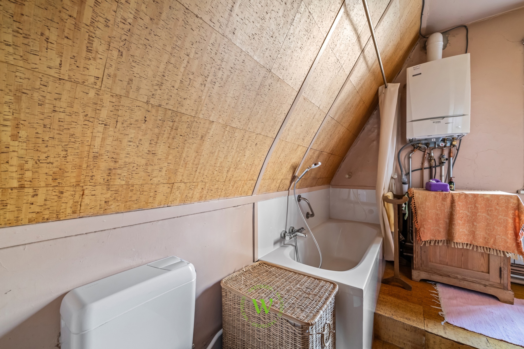 Woning met veel potentieel in fietsstraat in Sint-Michiels