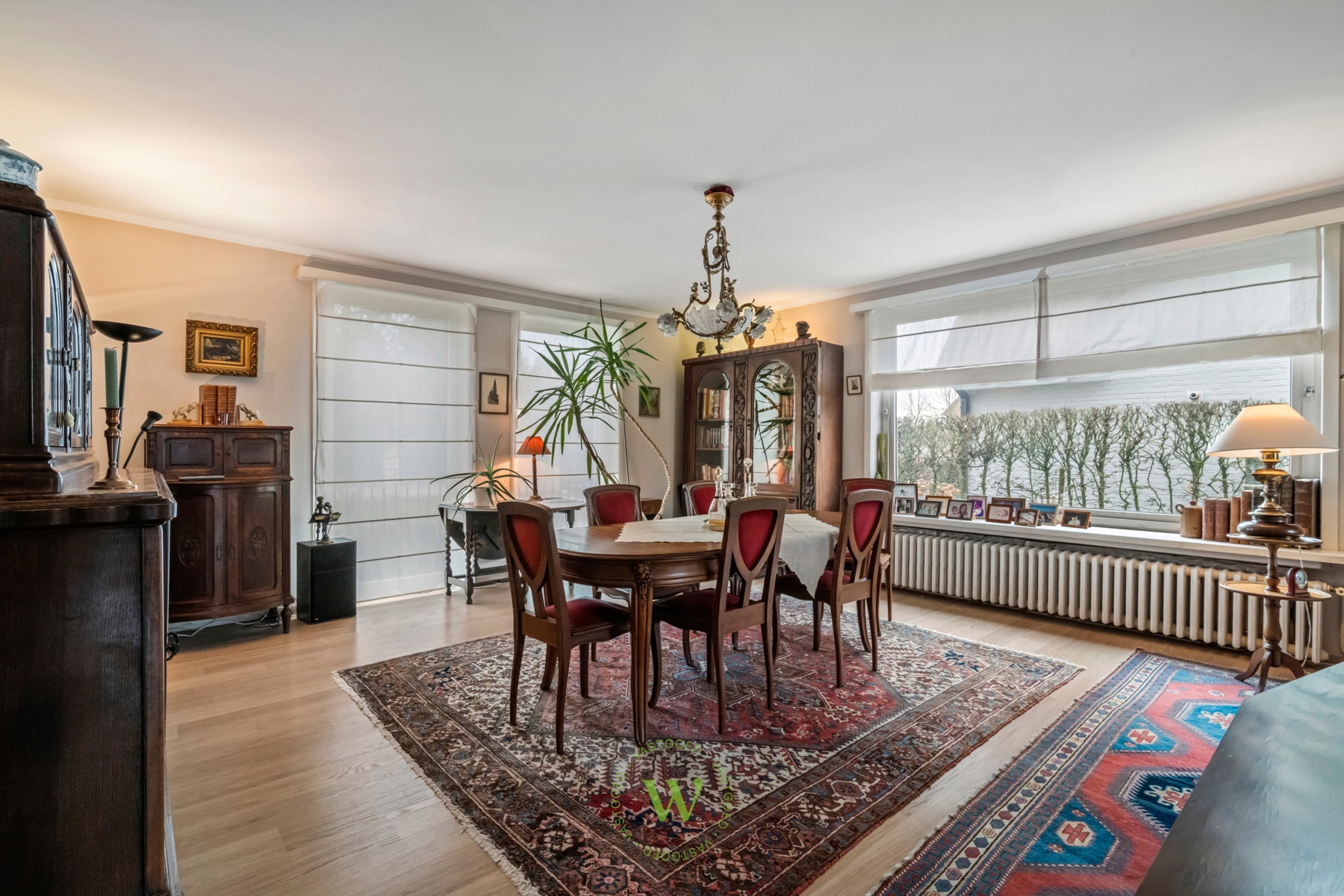 Lichtrijk 3-slaapkamerappartement met garage en berging