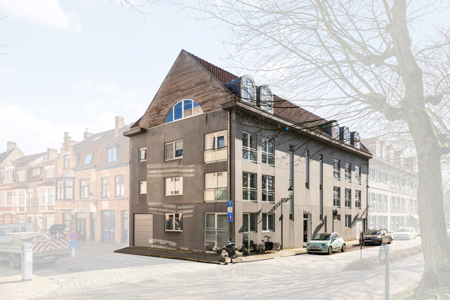 Ondergrondse staanplaats te koop in Brugge-centrum.