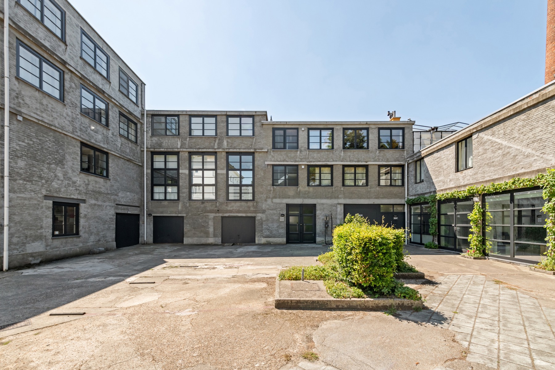 Karaktervol investeringspand nabij centrum Brugge