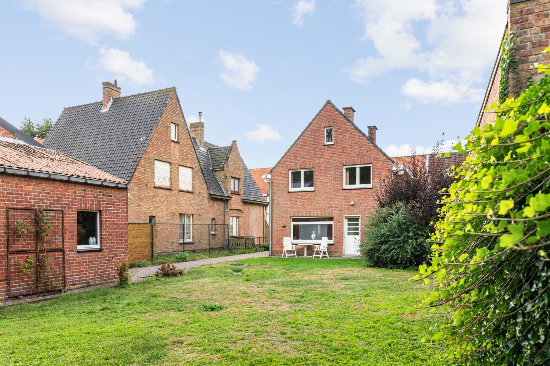 Gezinswoning met 3 slaapkamers op topligging in Sint-Michiels