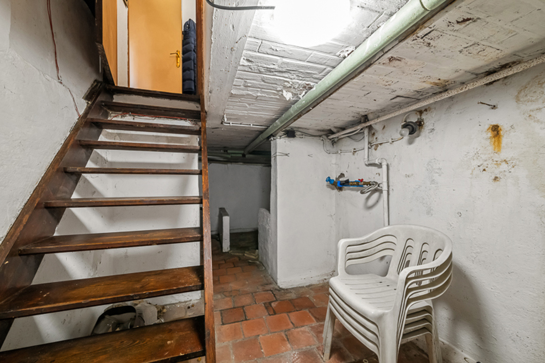 Woning met veel potentieel in fietsstraat in Sint-Michiels