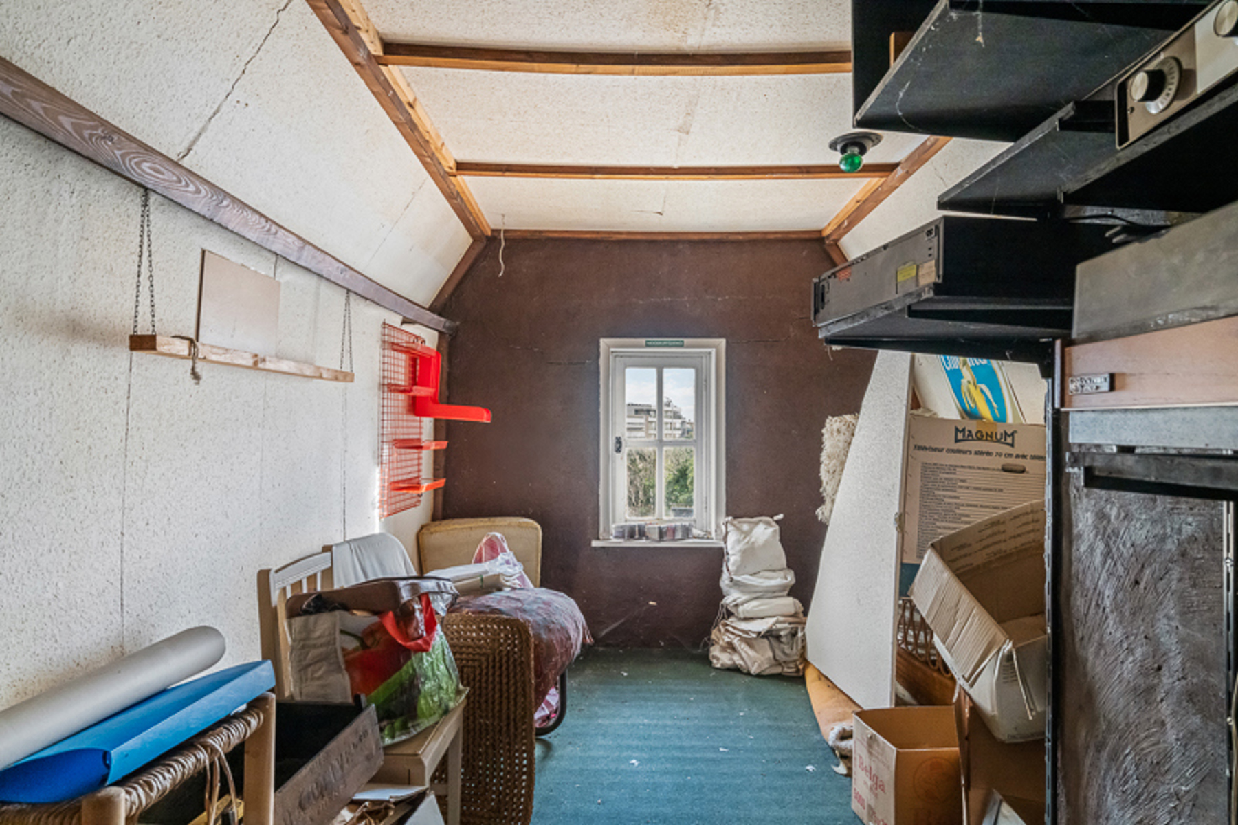 Woning met veel potentieel in fietsstraat in Sint-Michiels